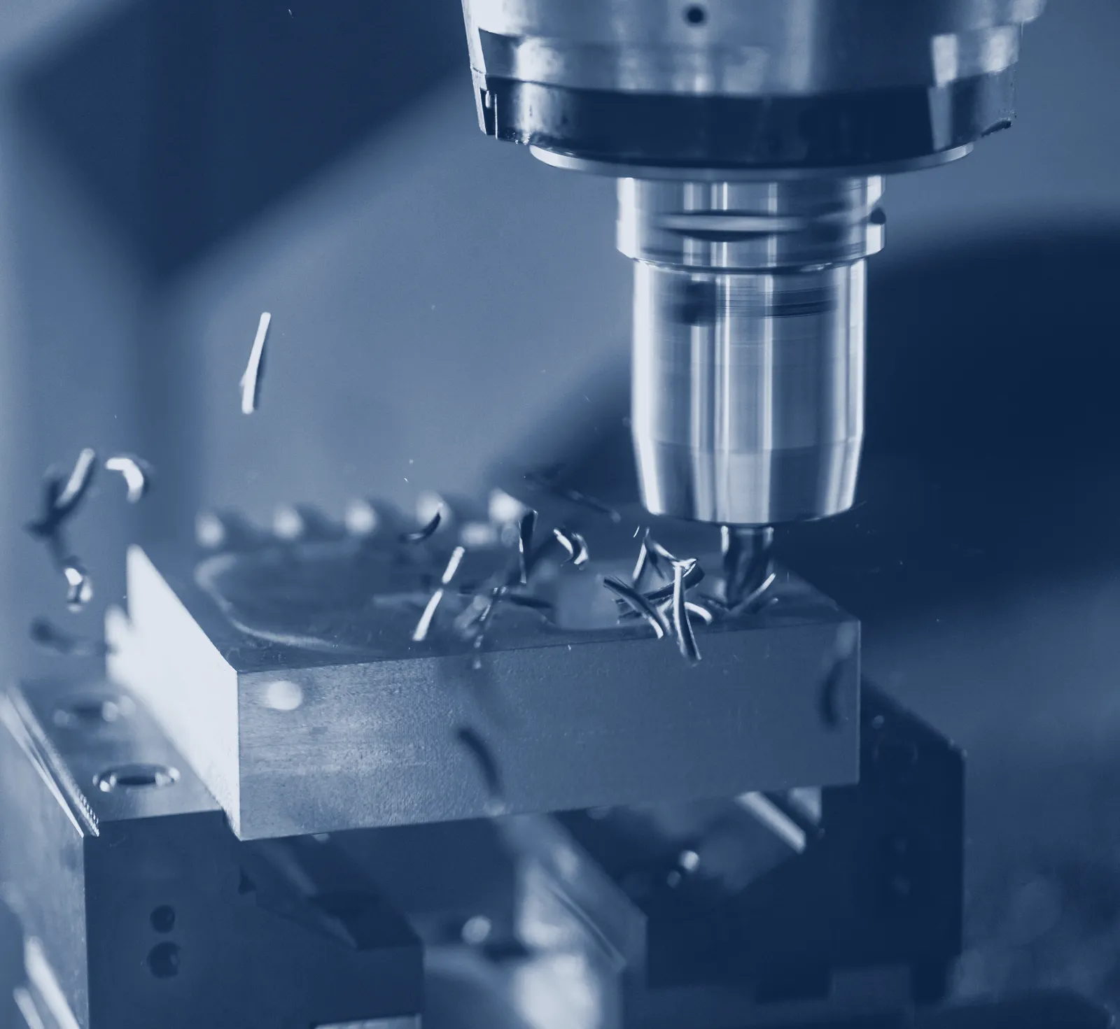 Fresamento CNC com cavacos de alumínio